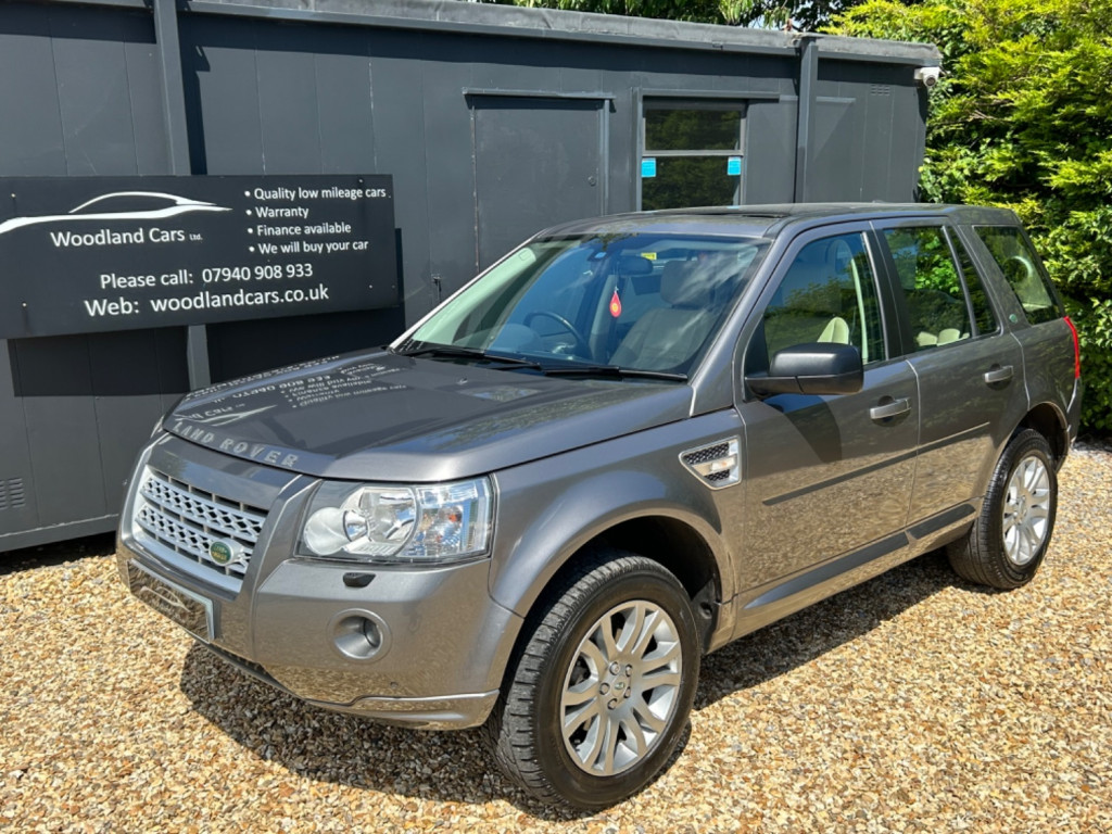 View LAND ROVER FREELANDER 2 2.2 TD4 HSE
