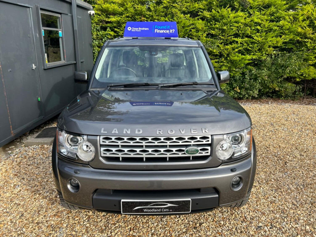 View LAND ROVER DISCOVERY 4 3.0 SD V6 HSE