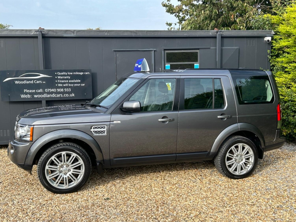 View LAND ROVER DISCOVERY 4 3.0 SD V6 HSE