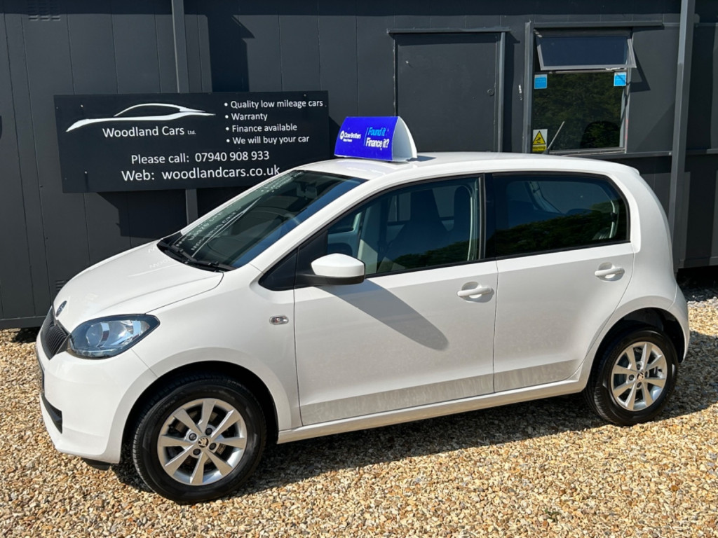 View SKODA CITIGO 1.0 MPI SE AUTOMATIC WITH JUST 5327 MILES