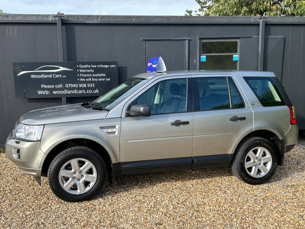View LAND ROVER FREELANDER 2 2.2 TD4 GS