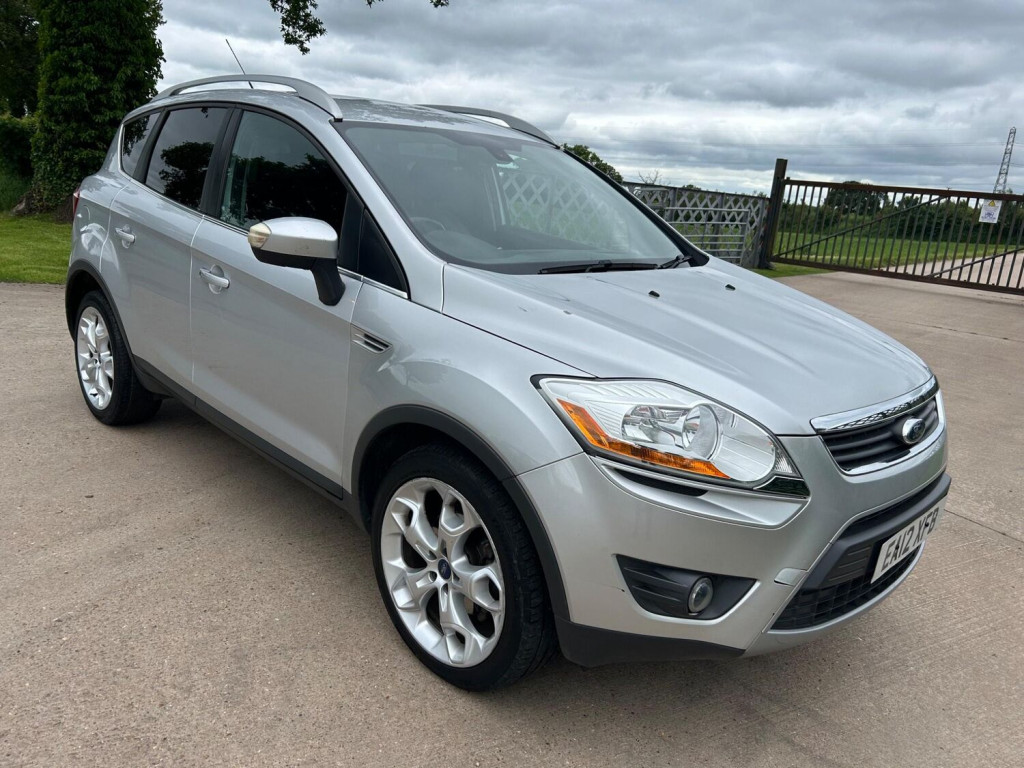 View FORD KUGA 2.0 TDCi Titanium 2WD Euro 5 5dr