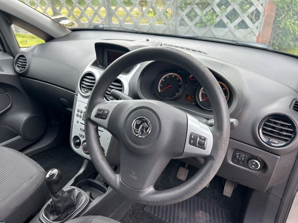 VAUXHALL CORSA