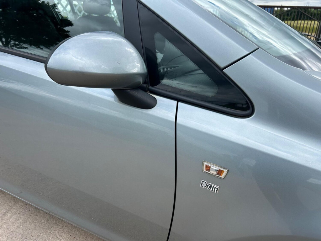 View VAUXHALL CORSA 1.4 16V Excite Euro 5 5dr (A/C)