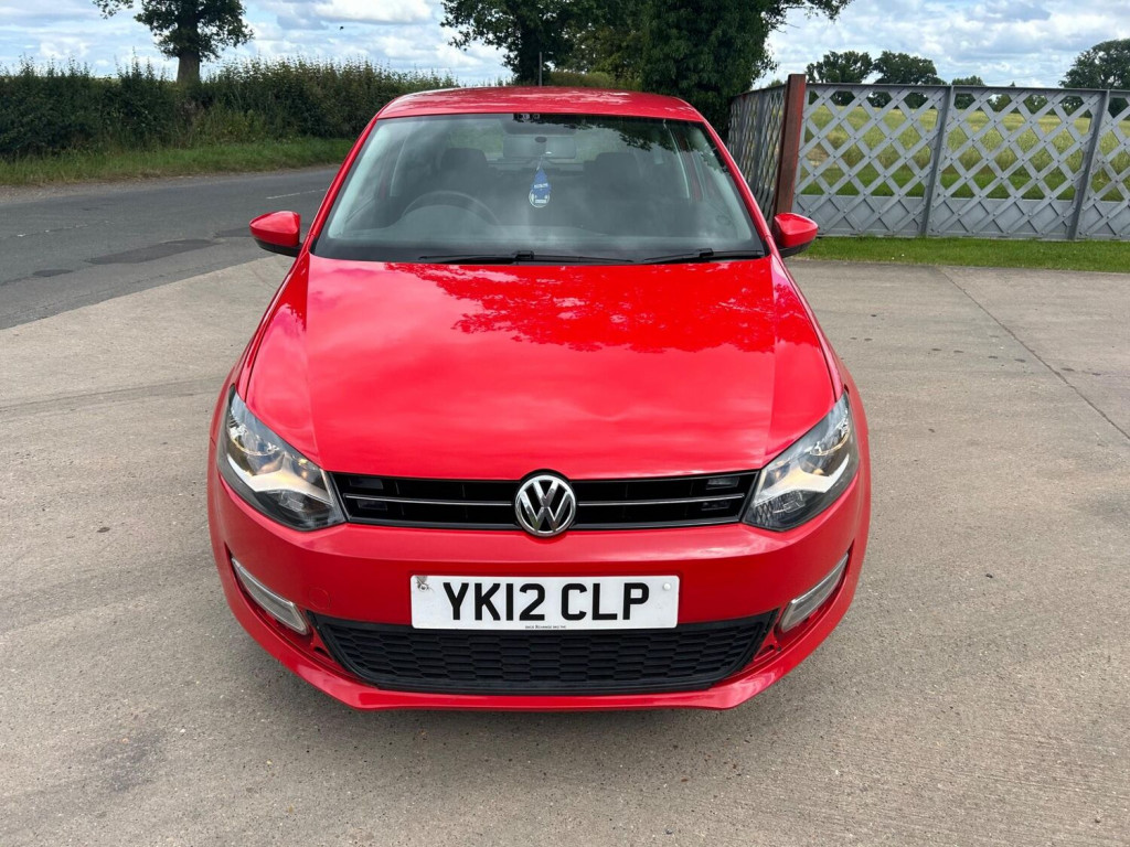 VOLKSWAGEN POLO