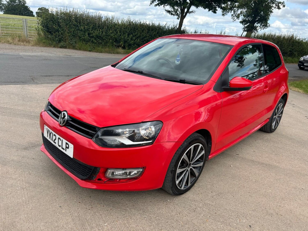 VOLKSWAGEN POLO