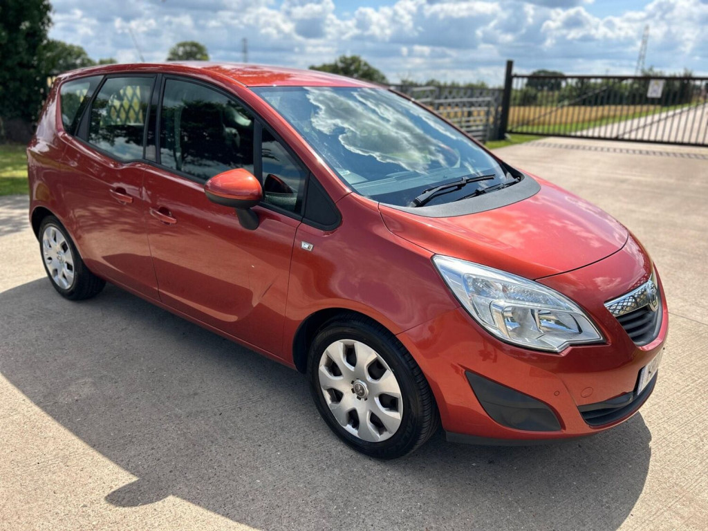 View VAUXHALL MERIVA 1.4T 16V Exclusiv Euro 5 5dr