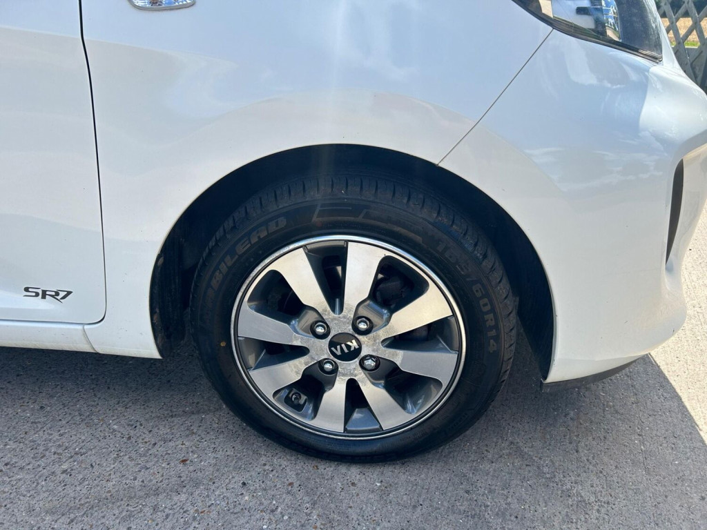 View KIA PICANTO 1.0 SR7 Euro 5 5dr