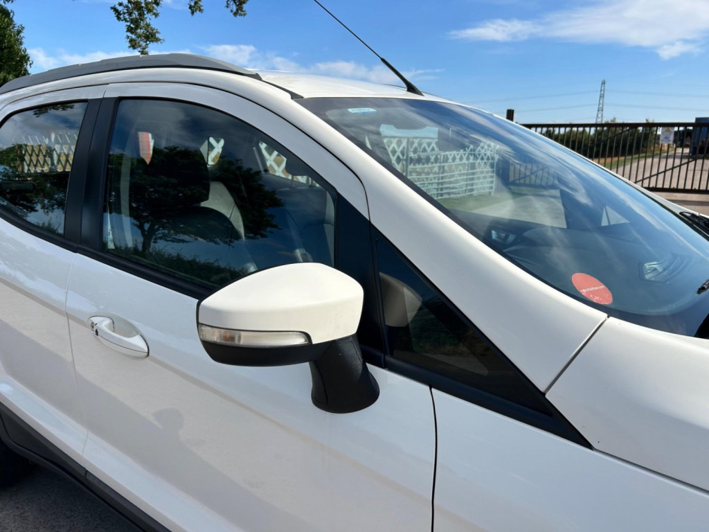 View FORD ECOSPORT 1.0T EcoBoost Titanium 2WD Euro 5 (s/s) 5dr