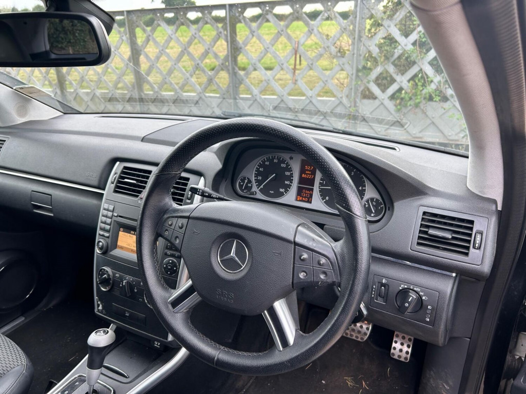 View MERCEDES-BENZ B CLASS 2.0 B200 CDI Sport CVT 5dr