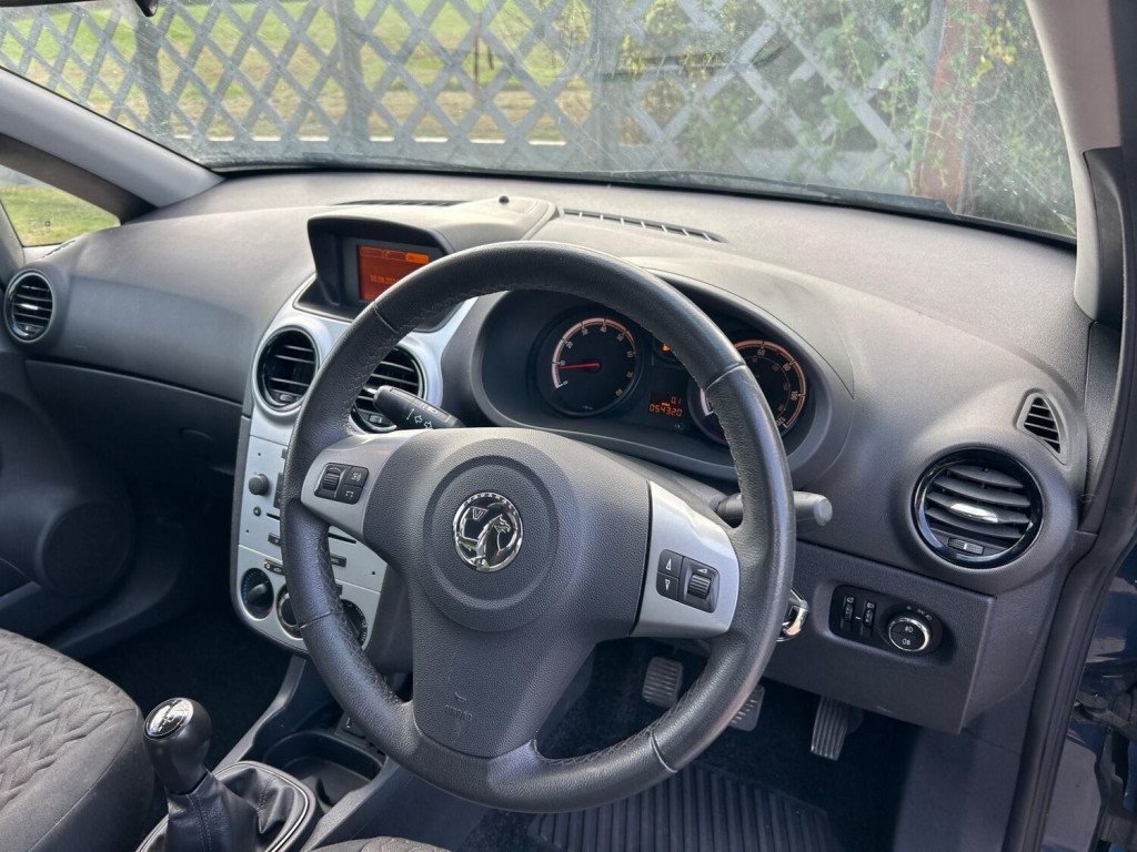 VAUXHALL CORSA