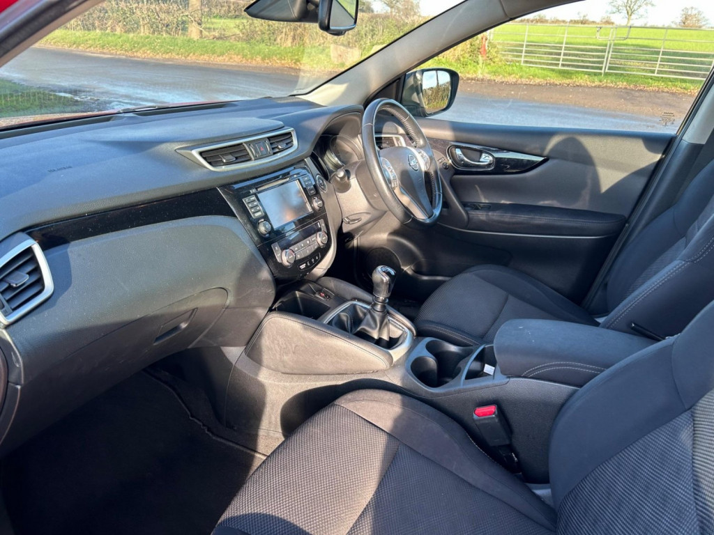 NISSAN QASHQAI