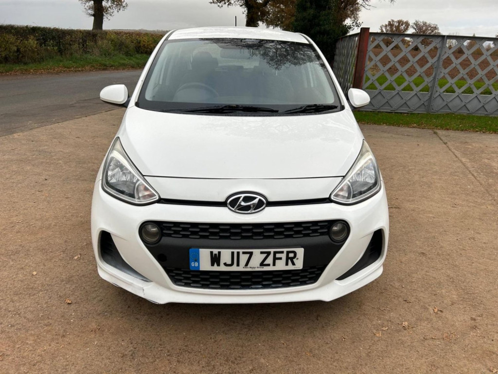 HYUNDAI I10