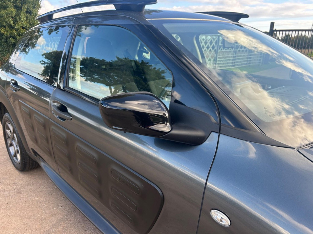 View CITROEN C4 CACTUS 1.2 PureTech Feel Euro 6 5dr (Euro 6)