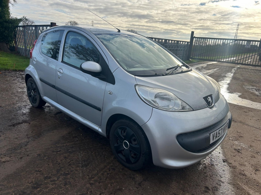 View PEUGEOT 107 1.0 12V Urban Euro 4 5dr