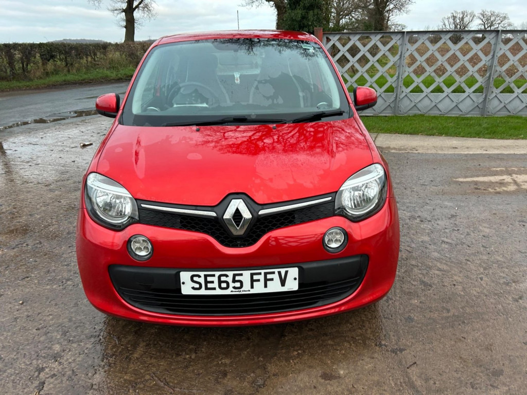 RENAULT TWINGO