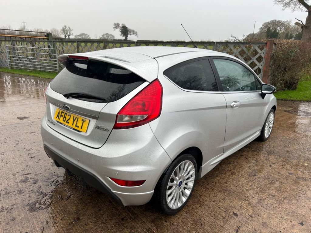 FORD FIESTA
