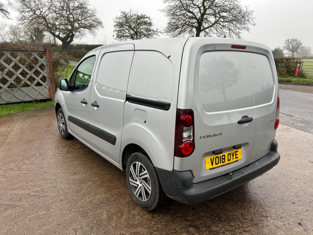 PEUGEOT PARTNER