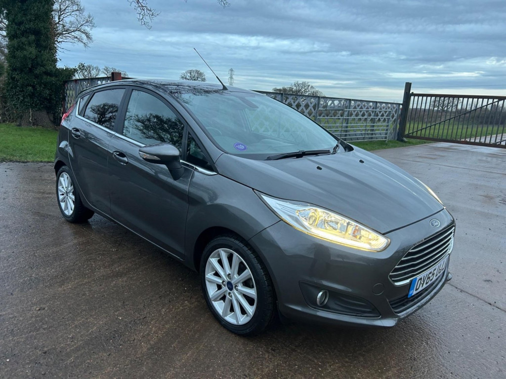 View FORD FIESTA 1.0T EcoBoost Titanium Euro 6 (s/s) 5dr