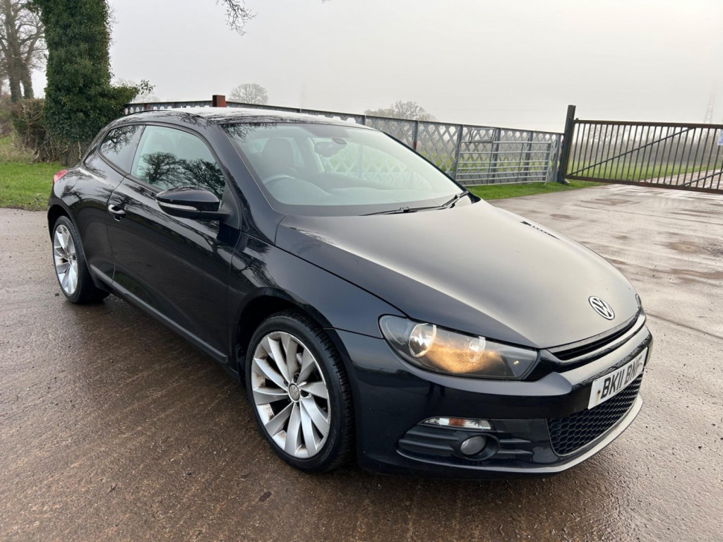 View VOLKSWAGEN SCIROCCO 2.0 TDI BlueMotion Tech GT Euro 5 (s/s) 3dr