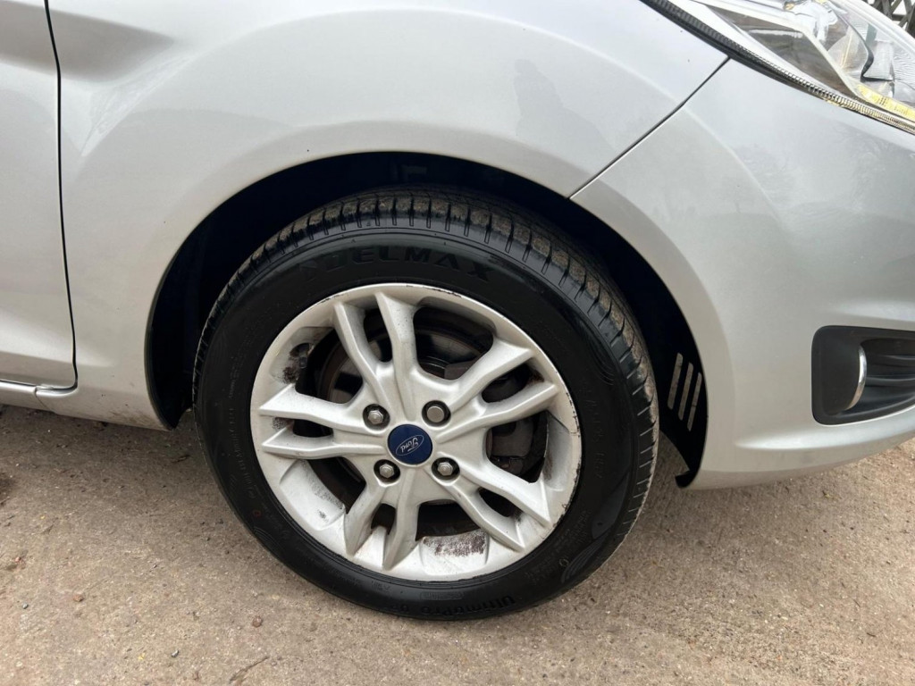 View FORD FIESTA 1.25 Zetec Euro 6 3dr