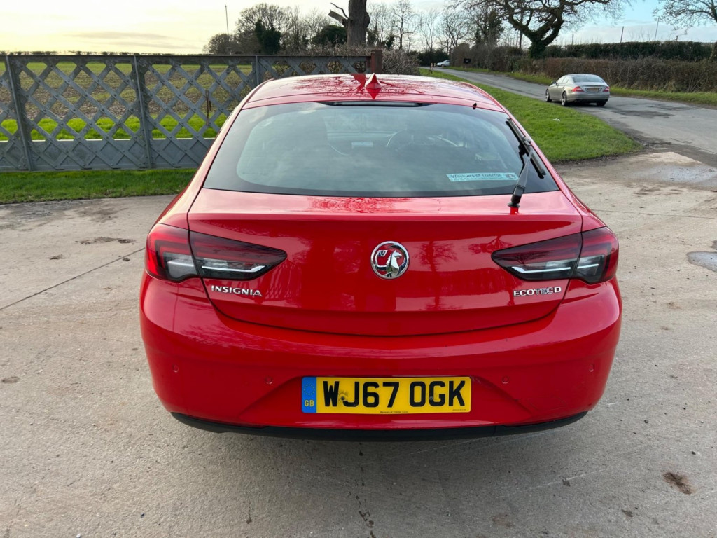 VAUXHALL INSIGNIA