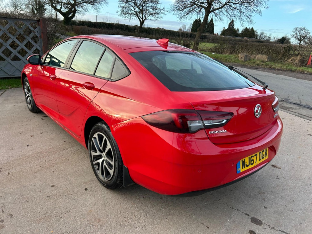 VAUXHALL INSIGNIA