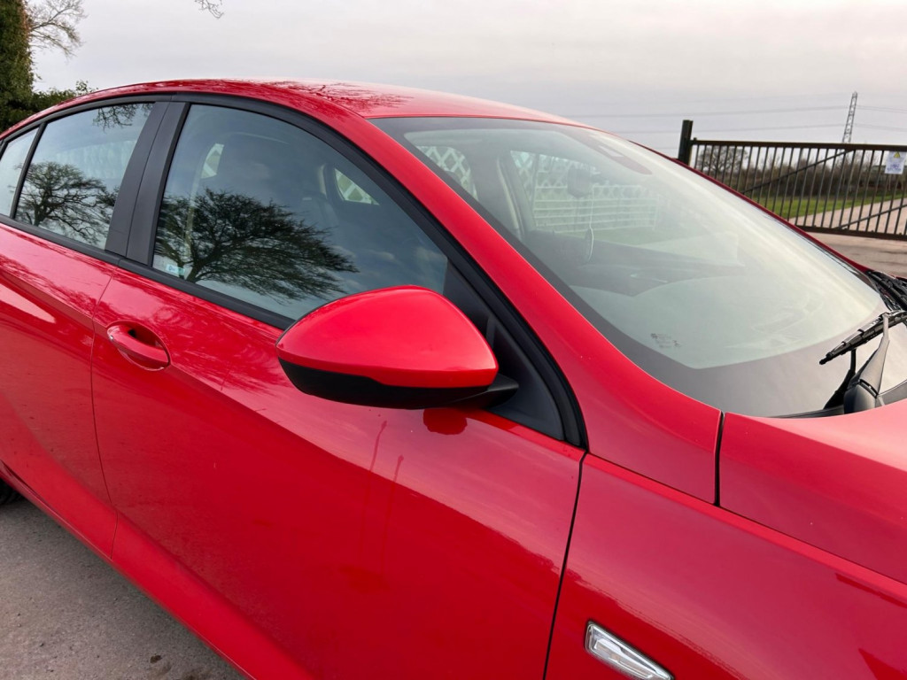 View VAUXHALL INSIGNIA 1.6 Turbo D ecoTEC Design Nav Grand Sport Euro 6 (s/s) 5dr