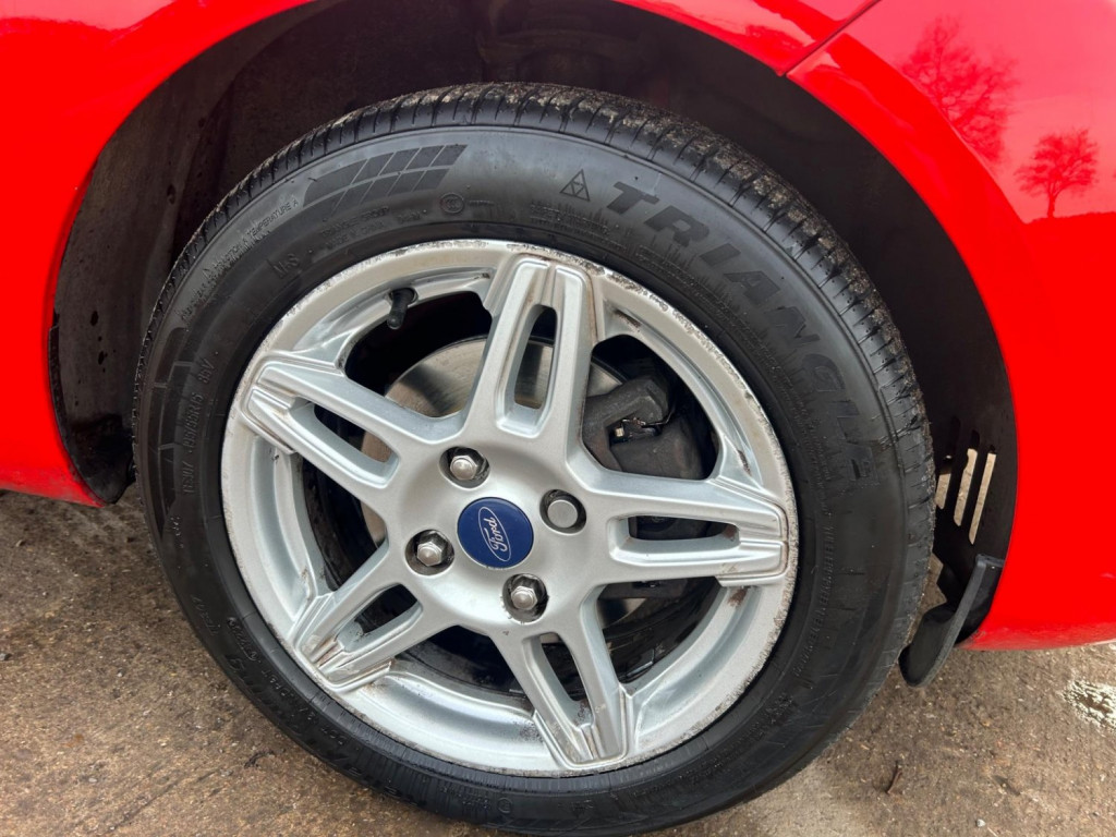 View FORD FIESTA 1.0T EcoBoost Zetec Euro 5 (s/s) 3dr