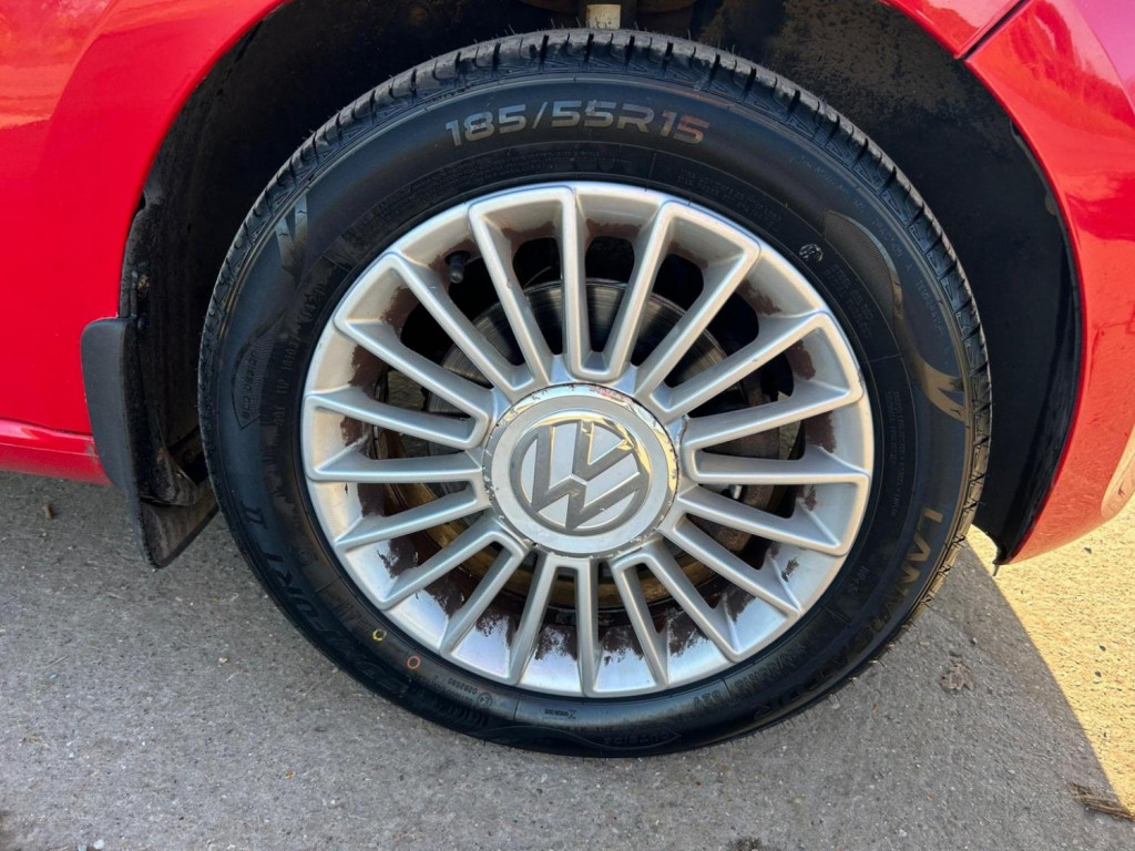 View VOLKSWAGEN UP 1.0 High up! Euro 5 3dr