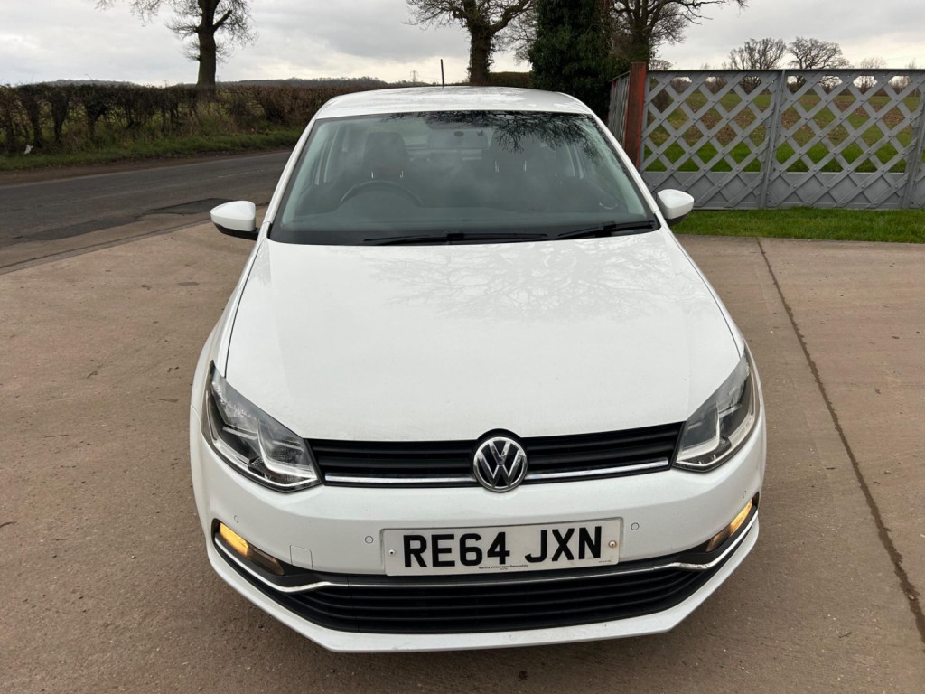 VOLKSWAGEN POLO