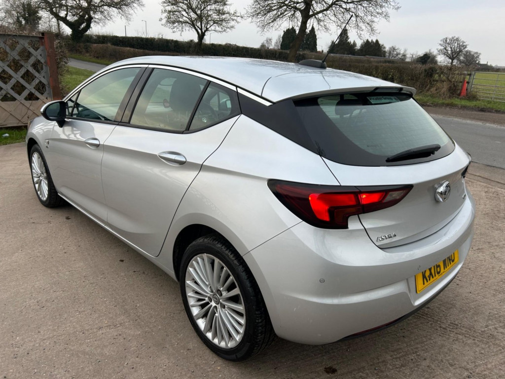 VAUXHALL ASTRA