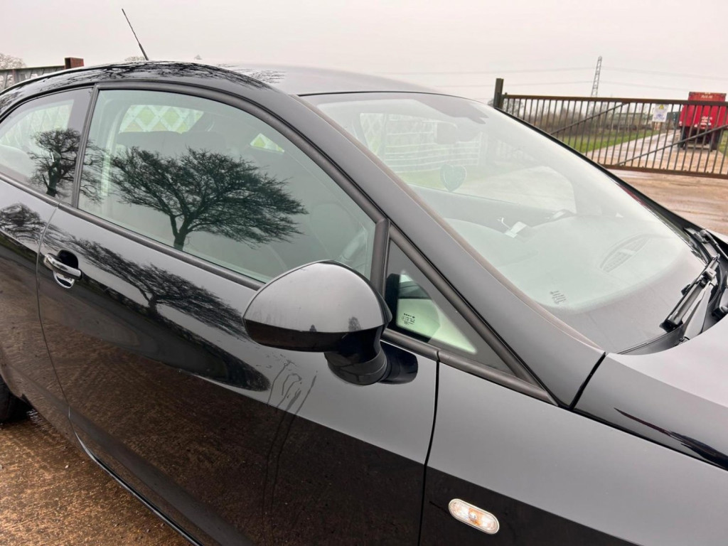 View SEAT IBIZA 1.2 TSI FR Sport Coupe Euro 6 3dr