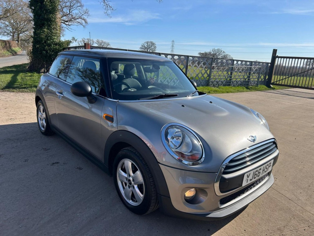 View MINI HATCH 1.2 One Euro 6 (s/s) 3dr