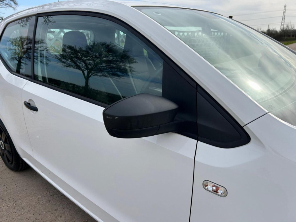 View VOLKSWAGEN UP 1.0 Take up! Euro 5 3dr
