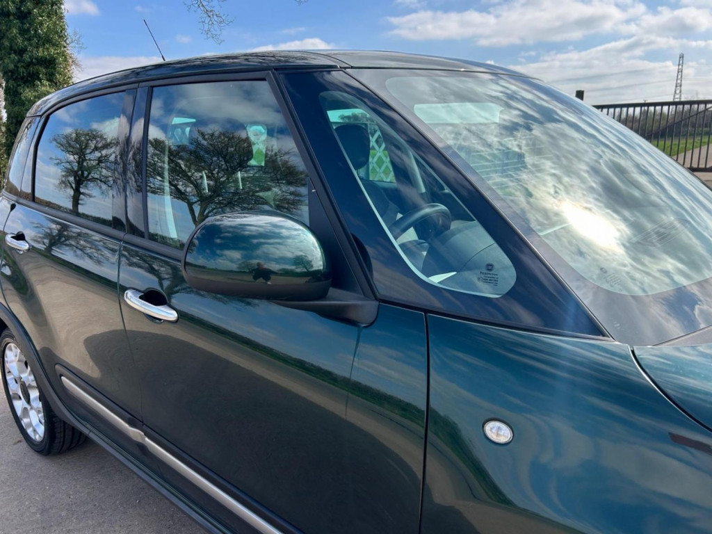 View FIAT 500L 1.3 MultiJet Trekking Euro 5 (s/s) 5dr