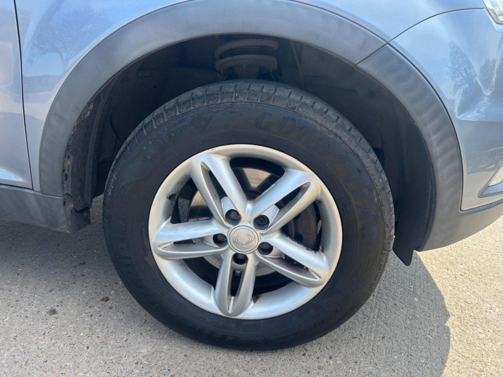 View SSANGYONG KORANDO 2.0D S Euro 5 5dr