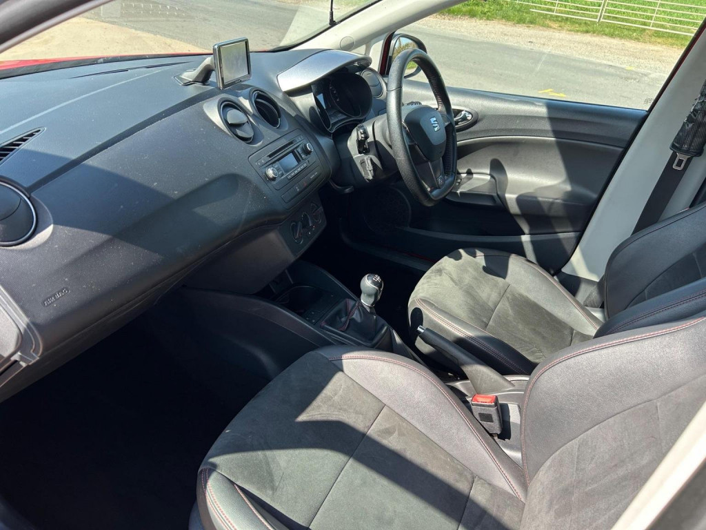 SEAT IBIZA