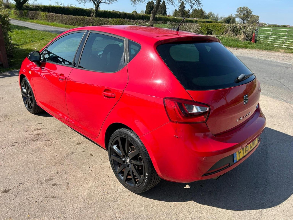 SEAT IBIZA