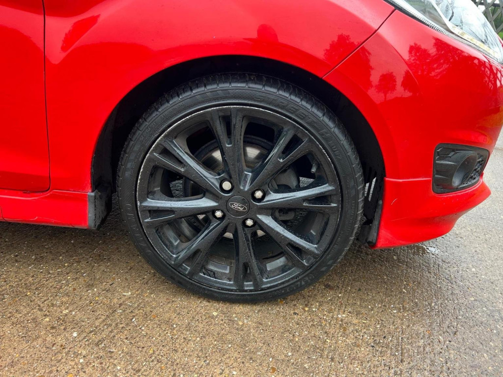 View FORD FIESTA 1.0T EcoBoost ST-Line Euro 6 (s/s) 3dr