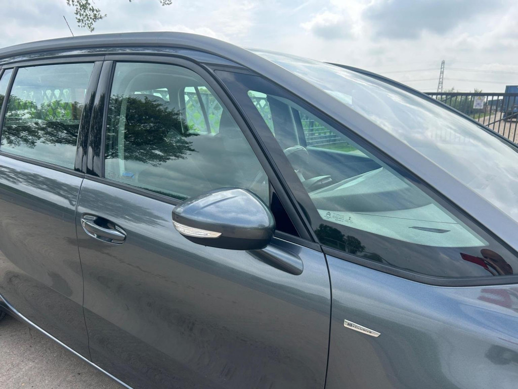 View CITROEN GRAND C4 PICASSO 2.0 BlueHDi Exclusive Euro 6 (s/s) 5dr