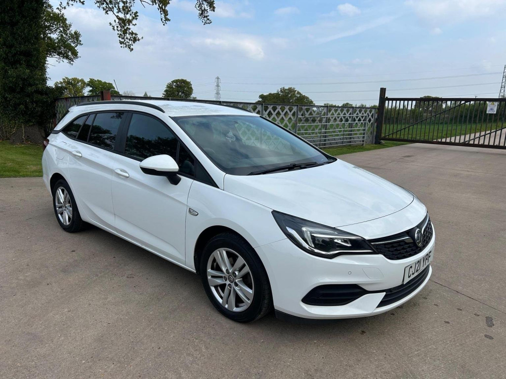 View VAUXHALL ASTRA 1.5 Turbo D SE Sports Tourer Euro 6 (s/s) 5dr