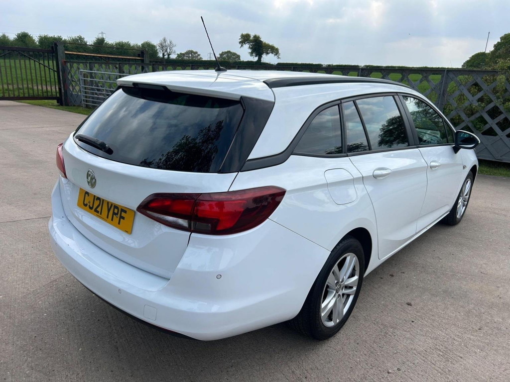 VAUXHALL ASTRA