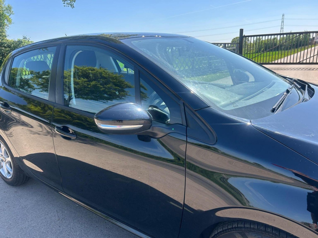 View PEUGEOT 208 1.0 PureTech Active Euro 6 5dr