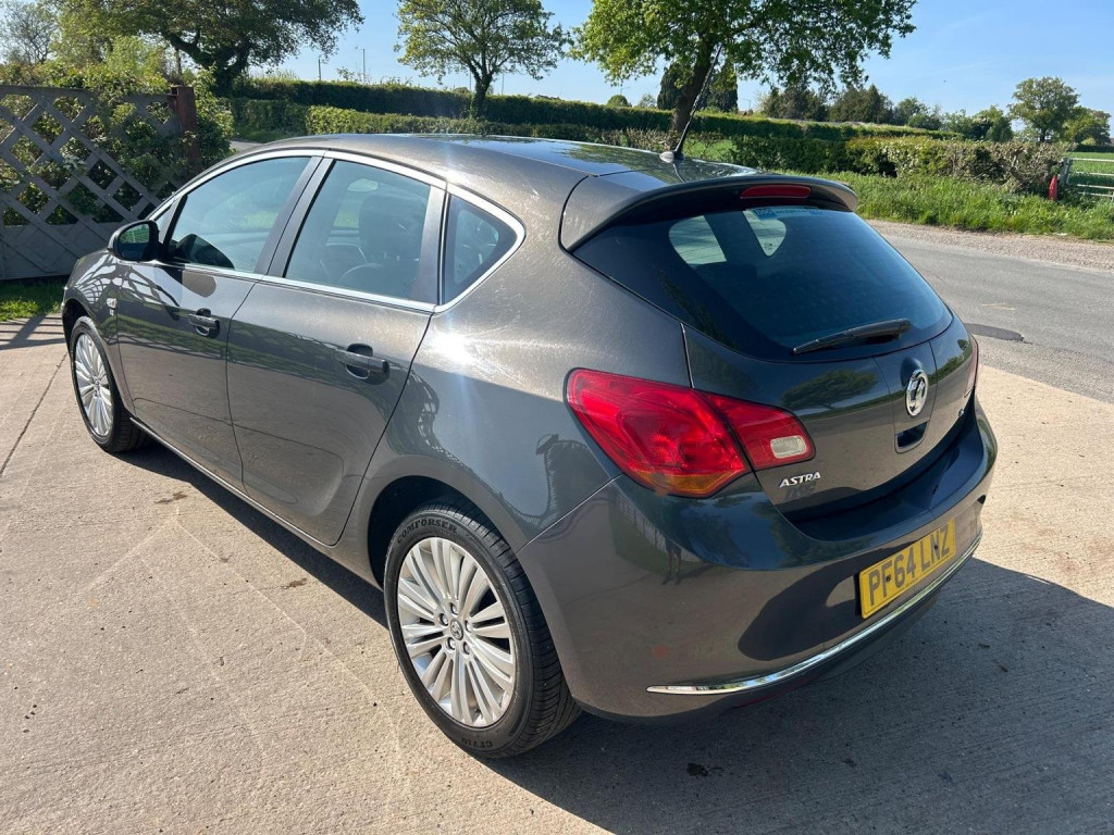 VAUXHALL ASTRA