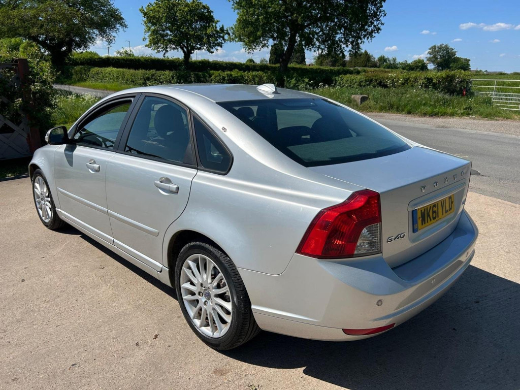 VOLVO S40