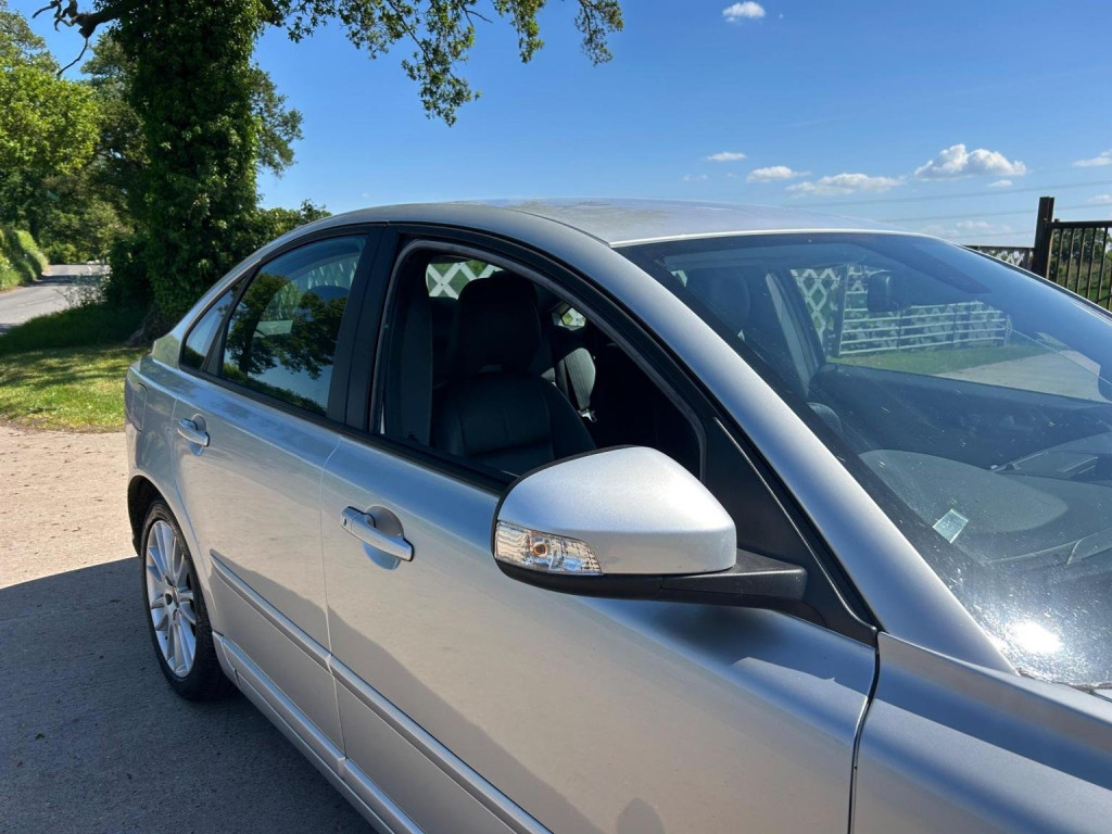 View VOLVO S40 1.6D DRIVe SE Lux Edition Euro 5 (s/s) 4dr