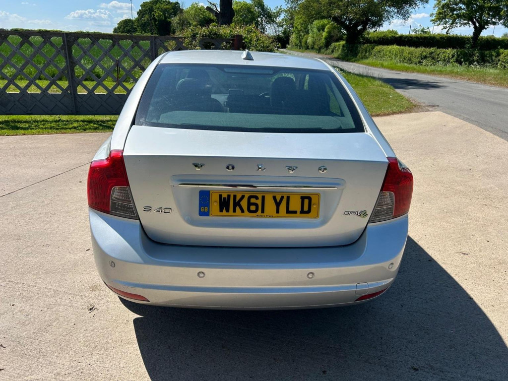 VOLVO S40
