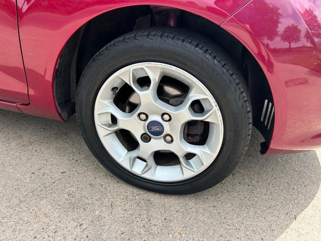 View FORD FIESTA 1.25 Zetec 3dr