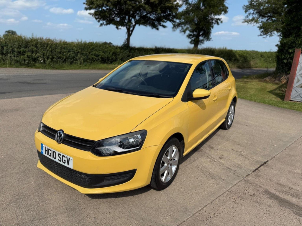 VOLKSWAGEN POLO